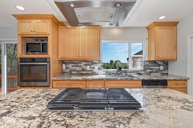 9305 Mosquito Rd, Placerville, CA 95667