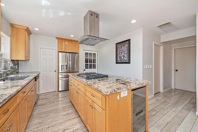 9305 Mosquito Rd, Placerville, CA 95667