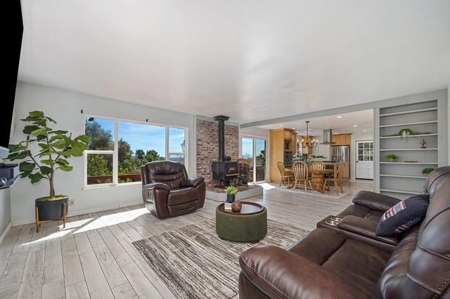 9305 Mosquito Rd, Placerville, CA 95667