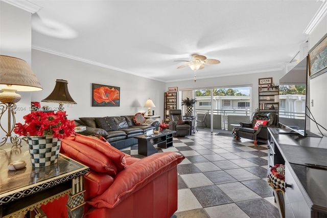 1198 Hillsboro Mile 340, Hillsboro Beach, FL 33062