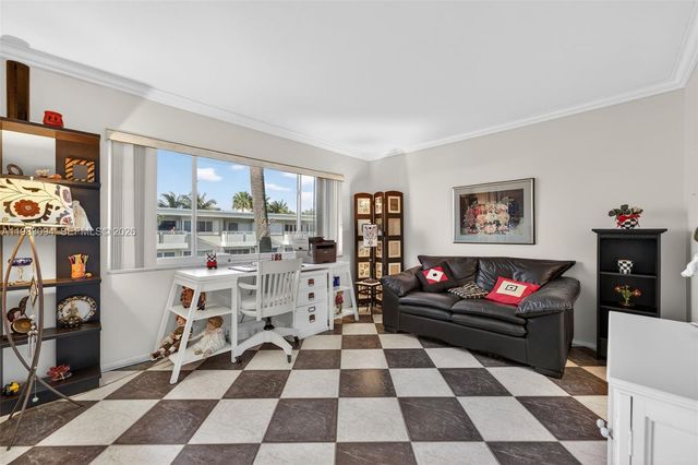 1198 Hillsboro Mile 340, Hillsboro Beach, FL 33062