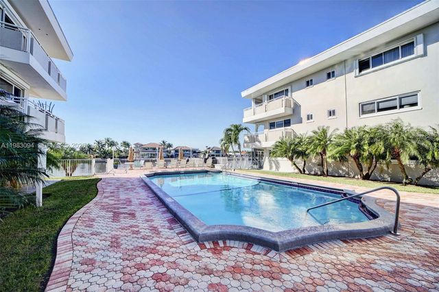 1198 Hillsboro Mile 340, Hillsboro Beach, FL 33062
