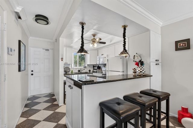 1198 Hillsboro Mile 340, Hillsboro Beach, FL 33062