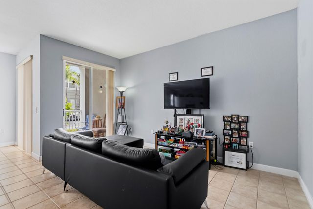 2007 SHOMA Drive 2007, Royal Palm Beach, FL 33414