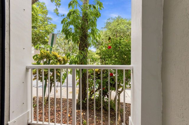 2007 SHOMA Drive 2007, Royal Palm Beach, FL 33414