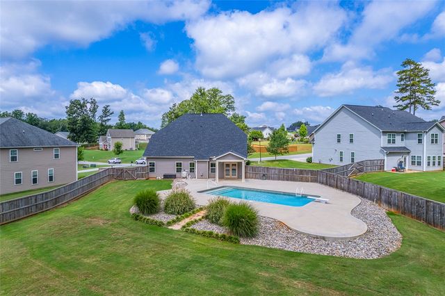 352 Avendell Drive, Easley, SC 29642