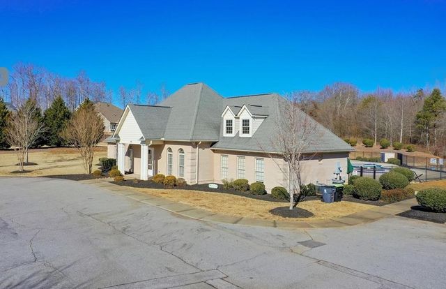 352 Avendell Drive, Easley, SC 29642