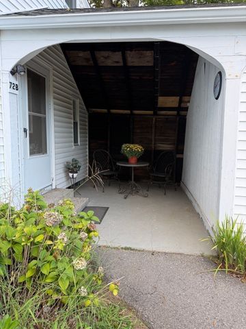72 Apple D Or Rd B, Framingham, MA 01701