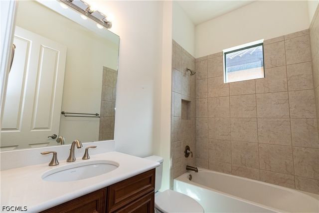 11108 Esteban DR, Fort Myers, FL 33912