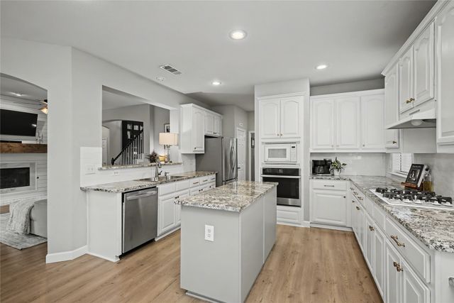 1818 Falcon Drive, Keller, TX 76248