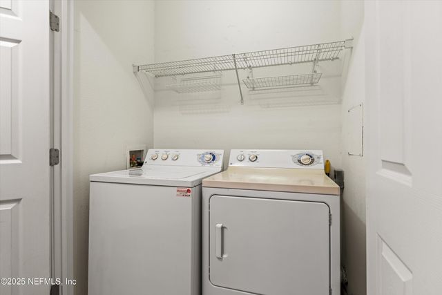 7801 POINT MEADOWS Drive 6104, Jacksonville, FL 32256