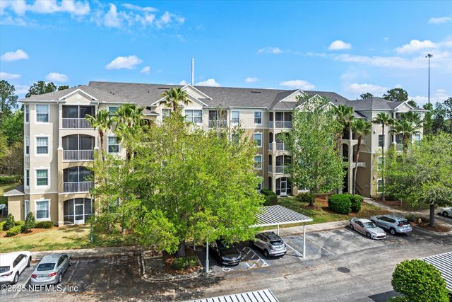 7801 POINT MEADOWS Drive 6104, Jacksonville, FL 32256