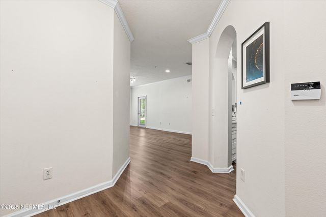 7801 POINT MEADOWS Drive 6104, Jacksonville, FL 32256