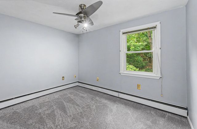 6 Colleen Road, Nashua, NH 03062