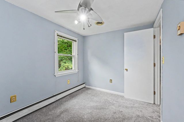 6 Colleen Road, Nashua, NH 03062