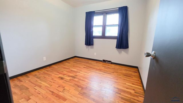 2118 OAK AVE, Rapid City, SD 57701