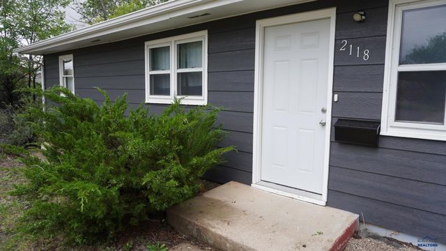 2118 OAK AVE, Rapid City, SD 57701
