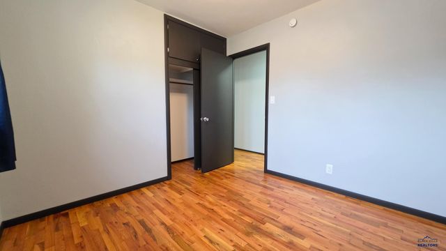 2118 OAK AVE, Rapid City, SD 57701