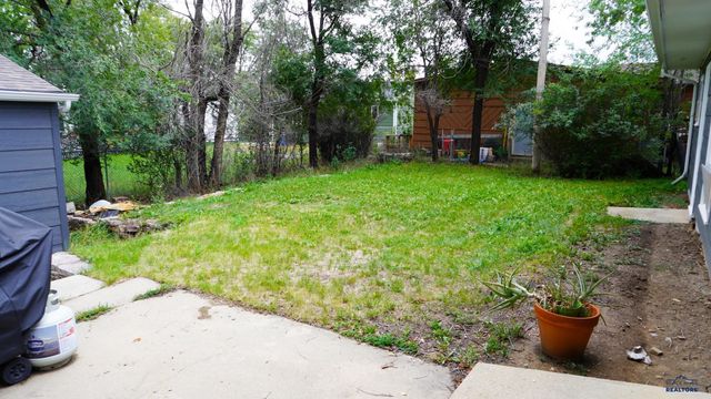 2118 OAK AVE, Rapid City, SD 57701