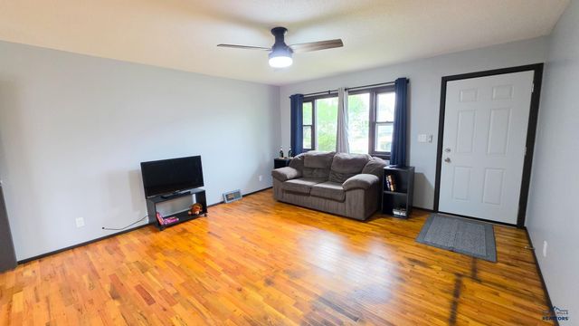 2118 OAK AVE, Rapid City, SD 57701