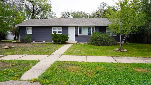 2118 OAK AVE, Rapid City, SD 57701