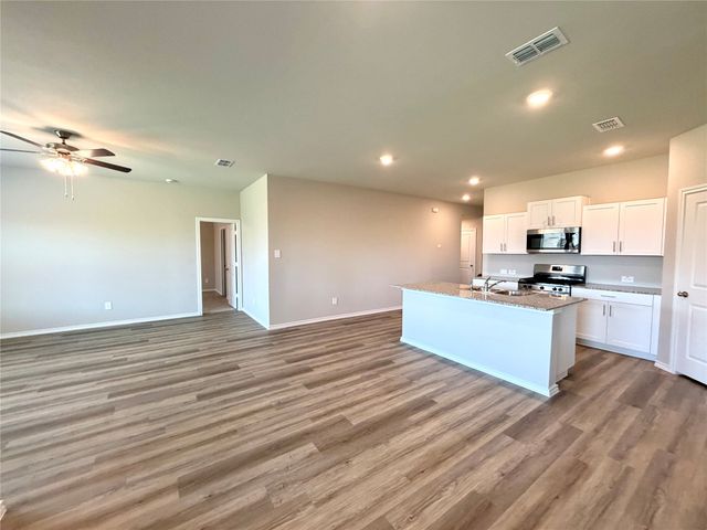 8516 Dunnstown Drive, Fort Worth, TX 76131