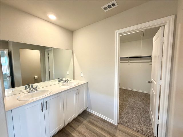 8516 Dunnstown Drive, Fort Worth, TX 76131