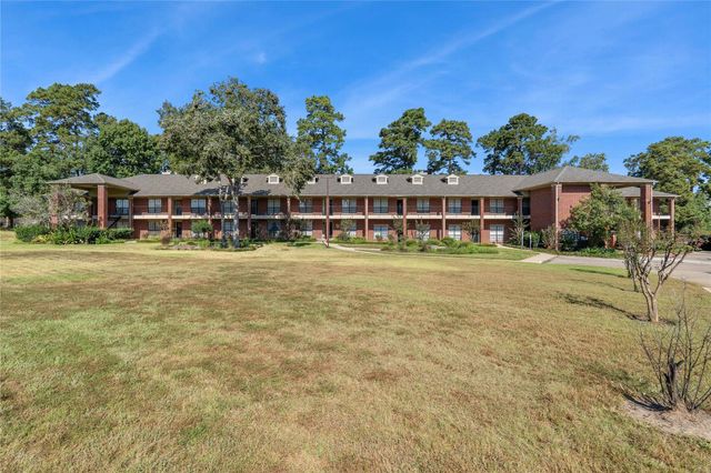 200 Panorama Drive 206, Conroe, TX 77304