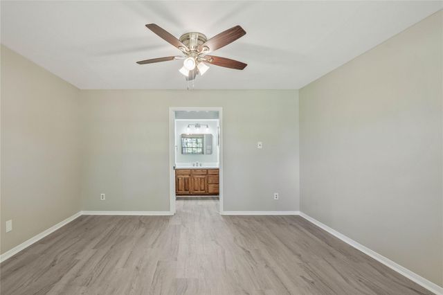 200 Panorama Drive 206, Conroe, TX 77304