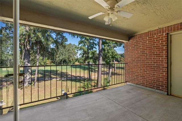 200 Panorama Drive 206, Conroe, TX 77304