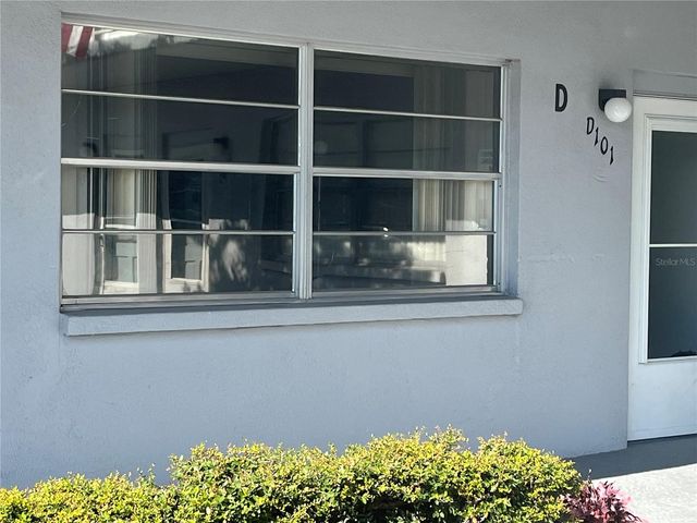 5660 80TH STREET N D101, St Petersburg, FL 33709