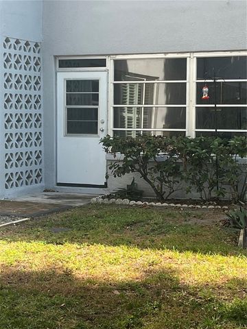 5660 80TH STREET N D101, St Petersburg, FL 33709