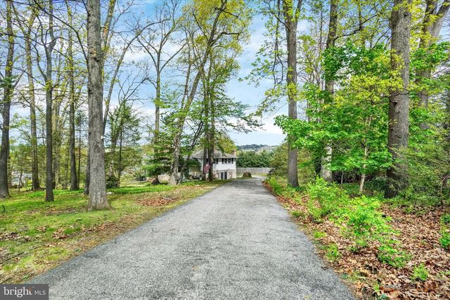 390 MEGGON RD, Red Lion, PA 17356