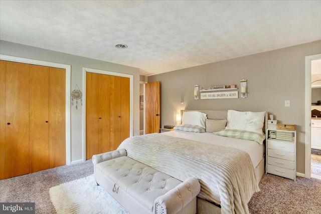 390 MEGGON RD, Red Lion, PA 17356
