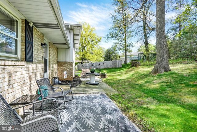 390 MEGGON RD, Red Lion, PA 17356