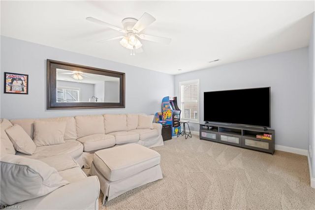 3457 Grandview Crossing Lane, Pfafftown, NC 27040