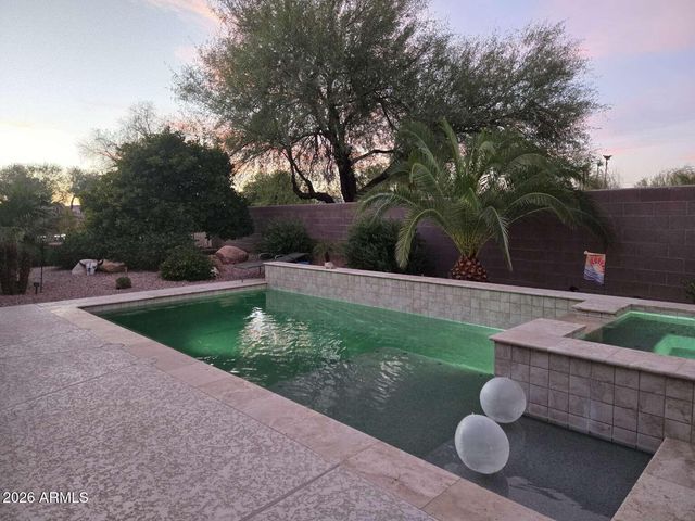 15760 W EUCALYPTUS Court, Surprise, AZ 85374