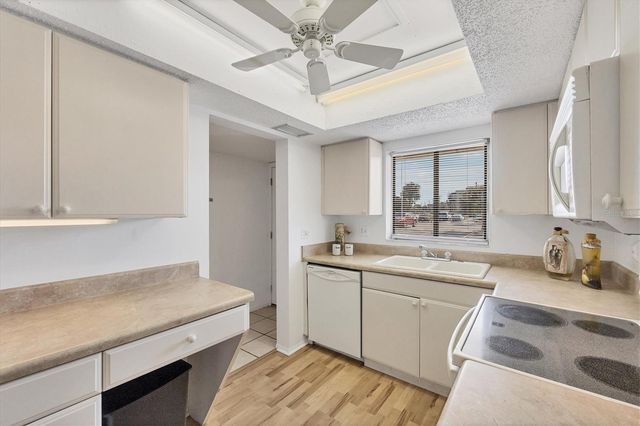 3534 LAKE BAYSHORE DRIVE K118, Bradenton, FL 34205