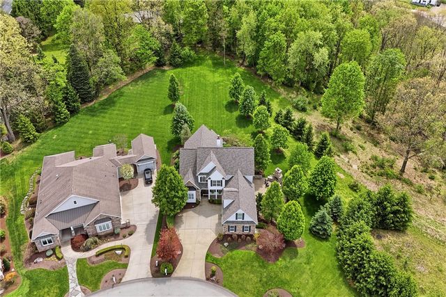 5151 Trillium Dr, Murrysville, PA 15632