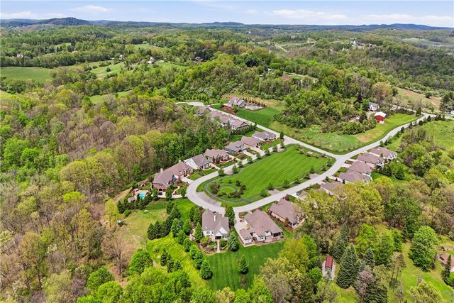 5151 Trillium Dr, Murrysville, PA 15632