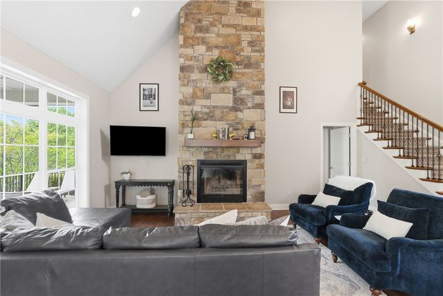 5151 Trillium Dr, Murrysville, PA 15632