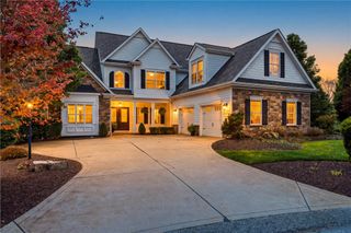 5151 Trillium Dr, Murrysville, PA 15632