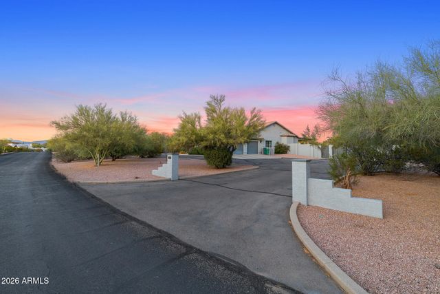 4839 E CALLE DE LOS ARBOLES --, Cave Creek, AZ 85331