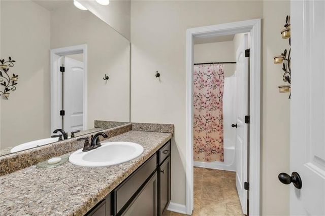 5 Carlow Court, Newnan, GA 30263