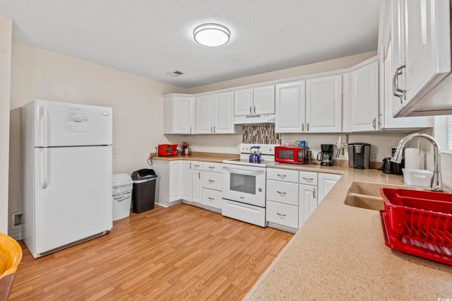 2405 Sherry Ave., Conway, SC 29527