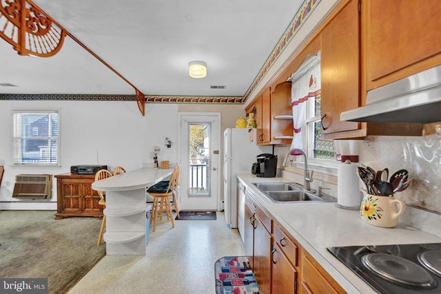 104 GILMORE RD, Havertown, PA 19083