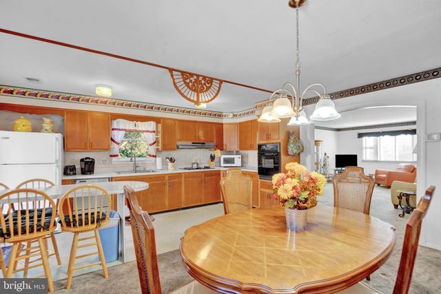 104 GILMORE RD, Havertown, PA 19083