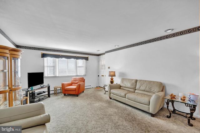 104 GILMORE RD, Havertown, PA 19083