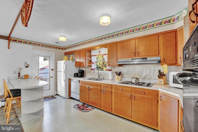 104 GILMORE RD, Havertown, PA 19083