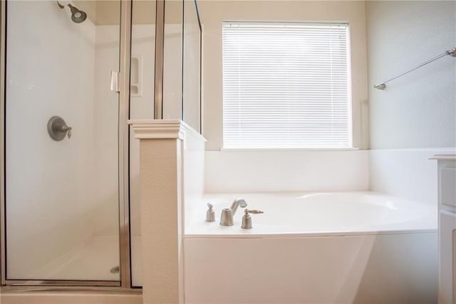 1200 Rainbow Parke DR, Round Rock, TX 78665
